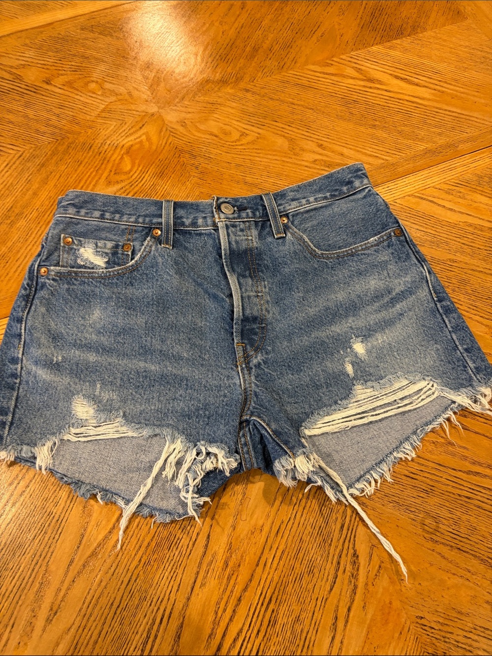 Levi's 501 High Rise Distressed Cutoff Denim Shorts – Size 29W - Picture 3 of 13